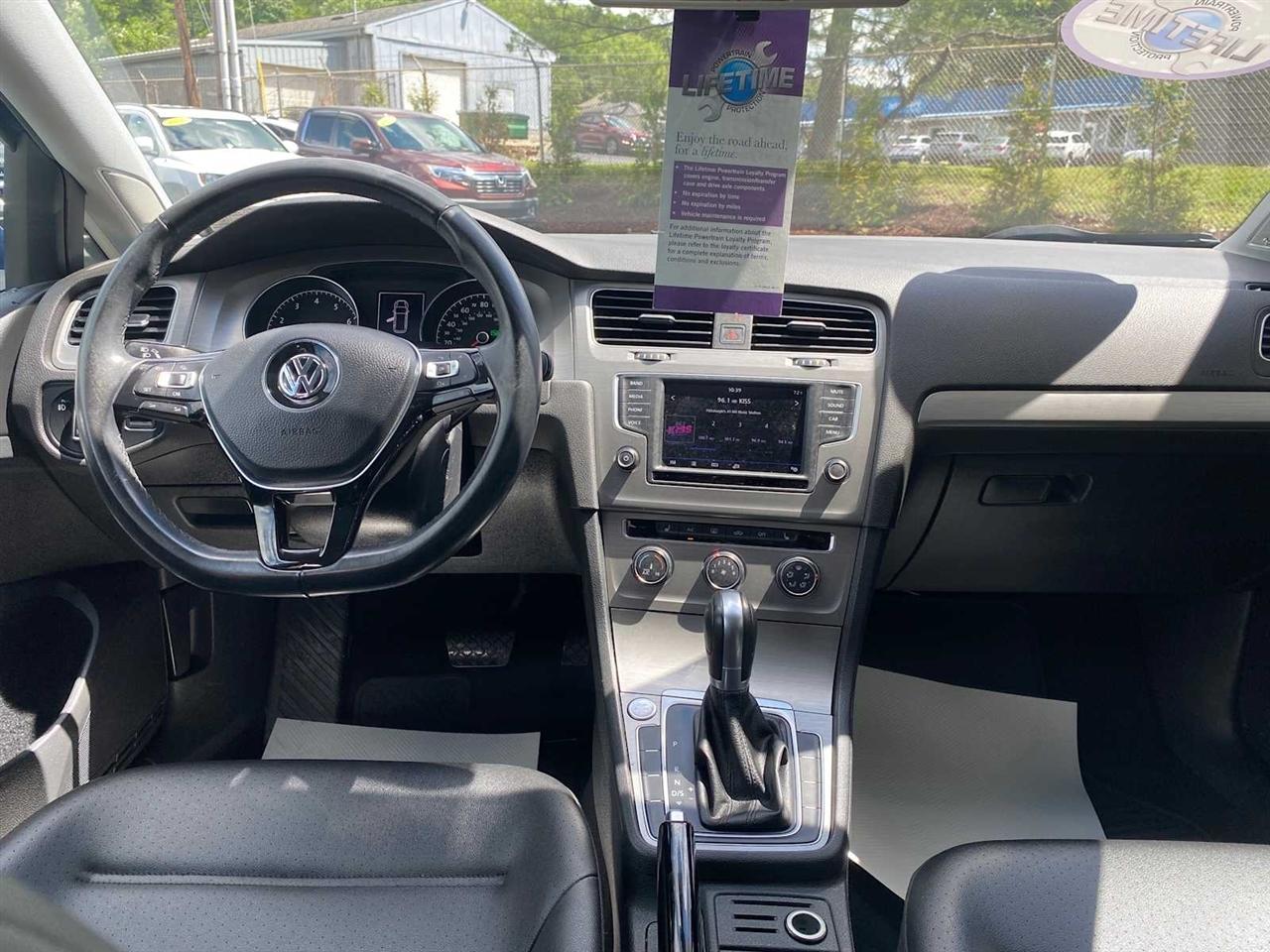 Volkswagen Golf SportWagen TSI SE 6A 2017