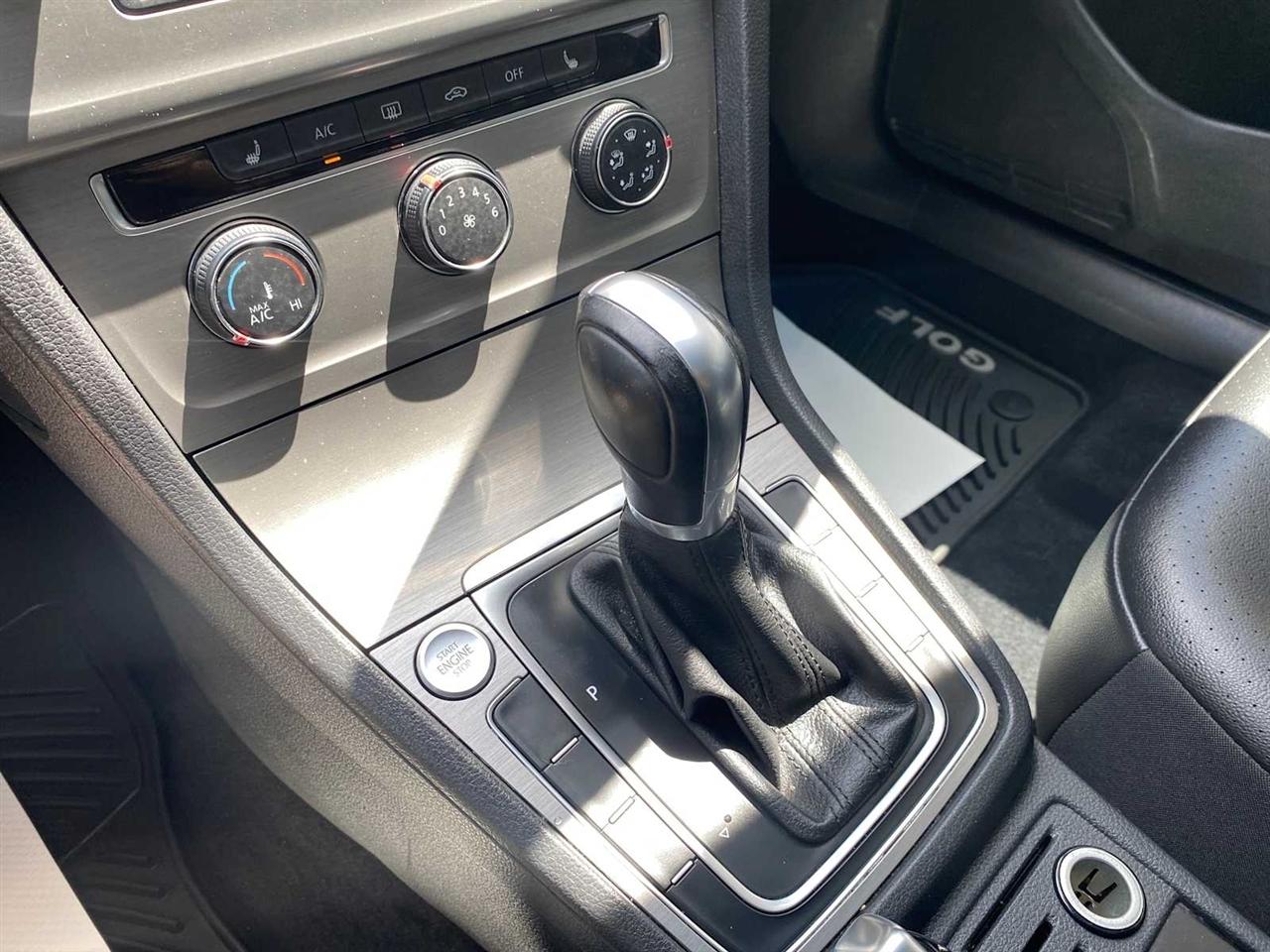 Volkswagen Golf SportWagen TSI SE 6A 2017