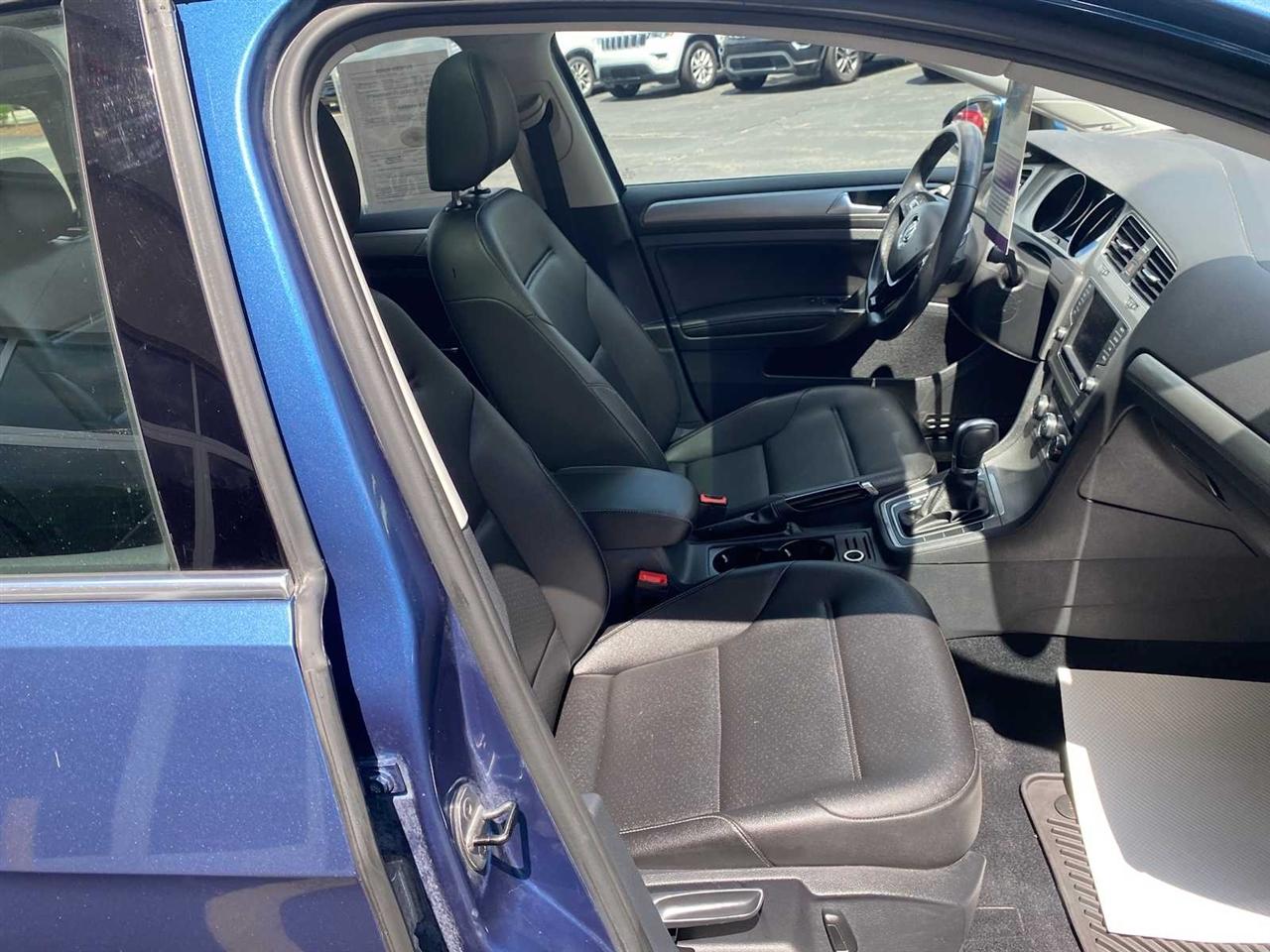 Volkswagen Golf SportWagen TSI SE 6A 2017
