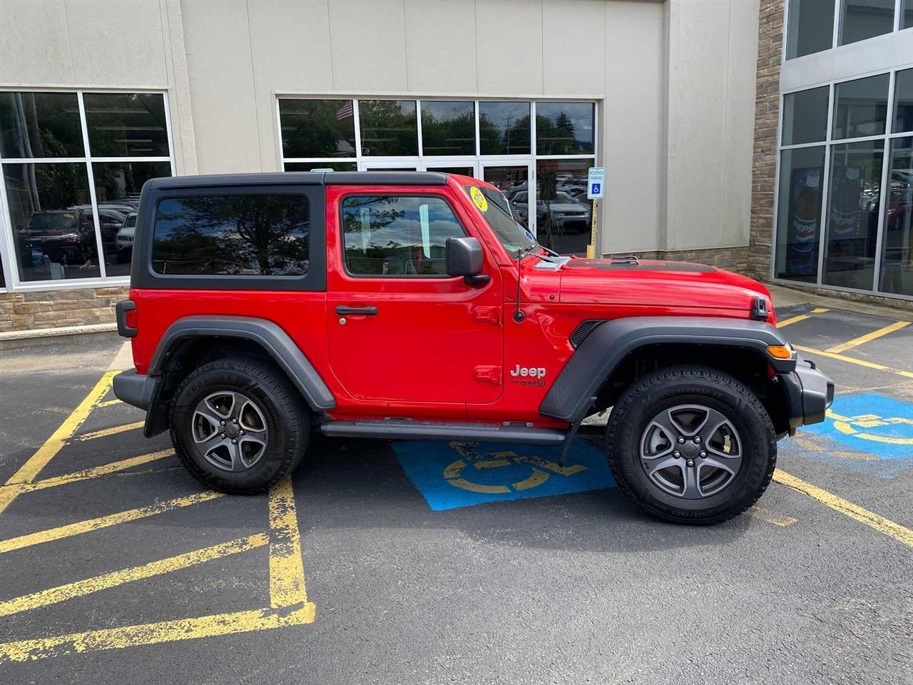 Jeep Wrangler Sport 4WD 2019