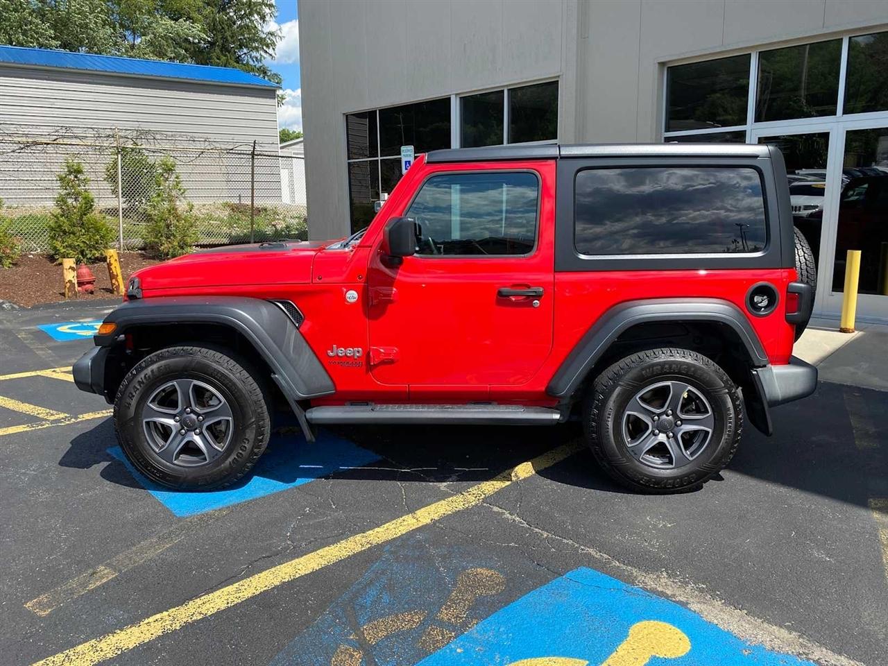 Jeep Wrangler Sport 4WD 2019