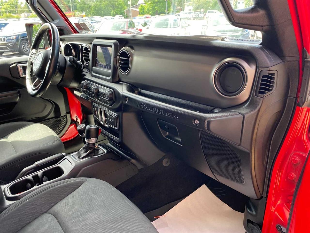 Jeep Wrangler Sport 4WD 2019