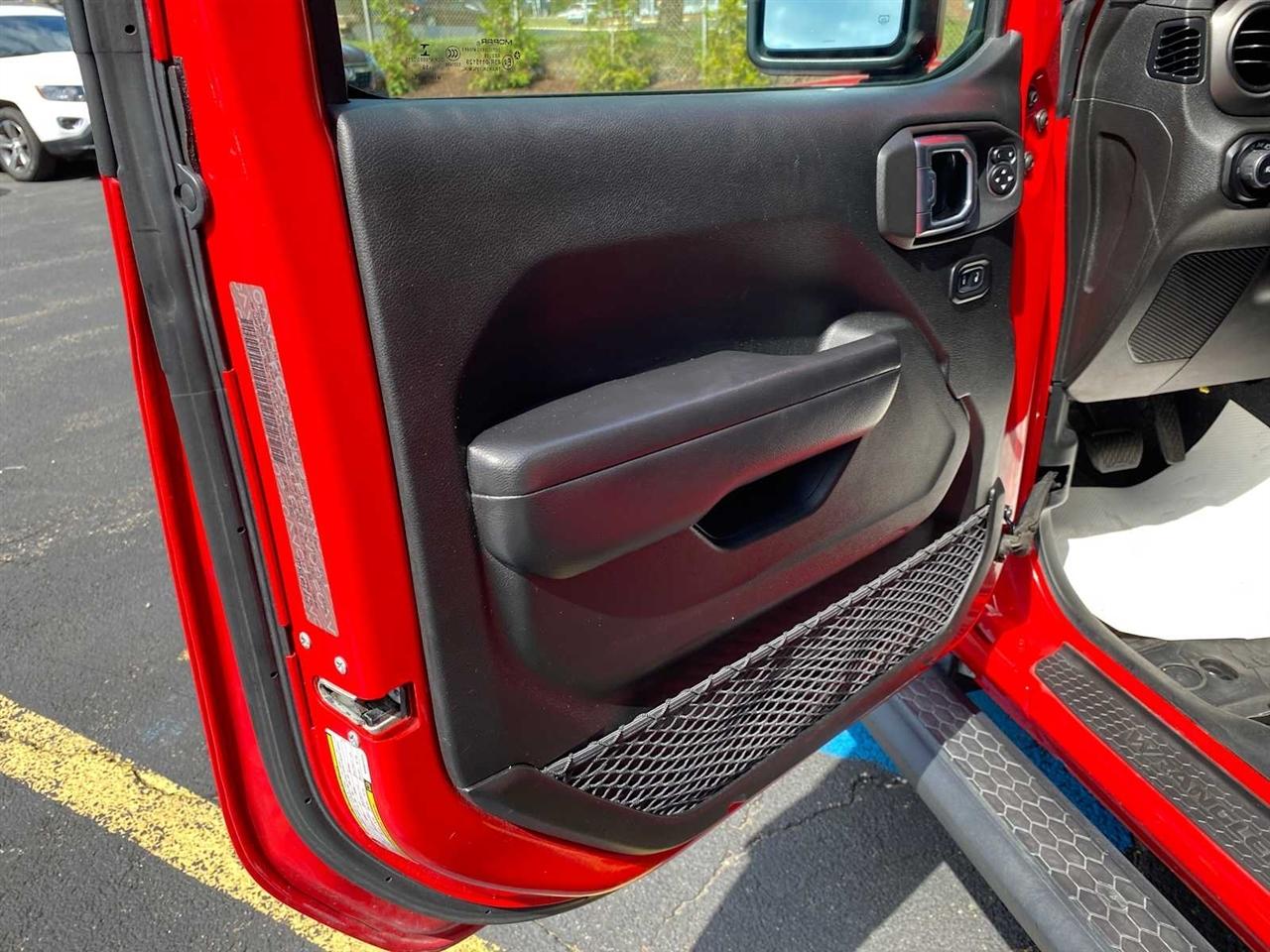 Jeep Wrangler Sport 4WD 2019