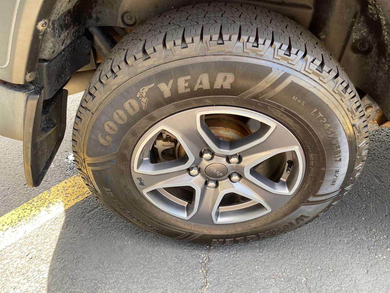 Jeep Wrangler Sport 4WD 2019