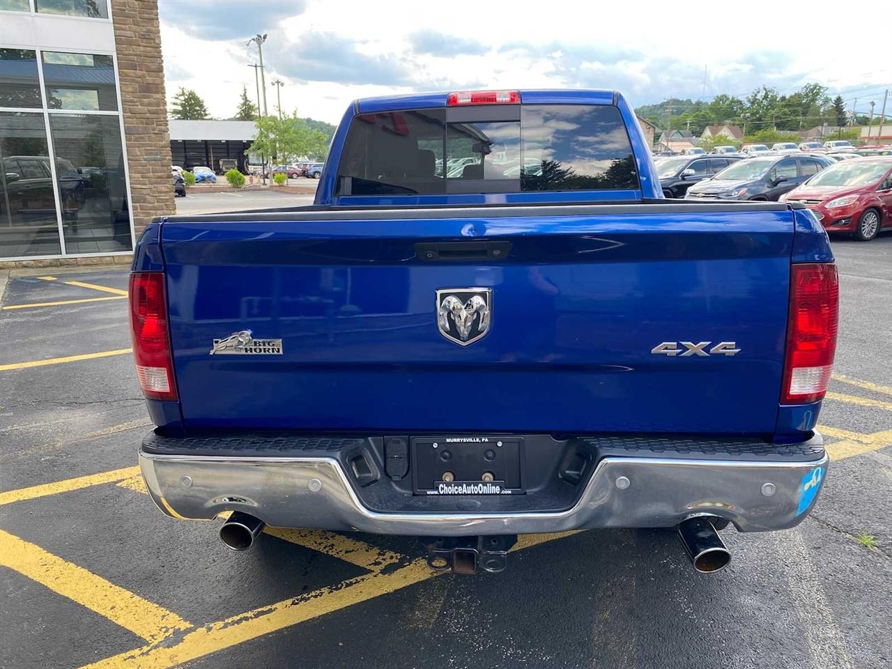 RAM 1500 SLT Crew Cab SWB 4WD 2016