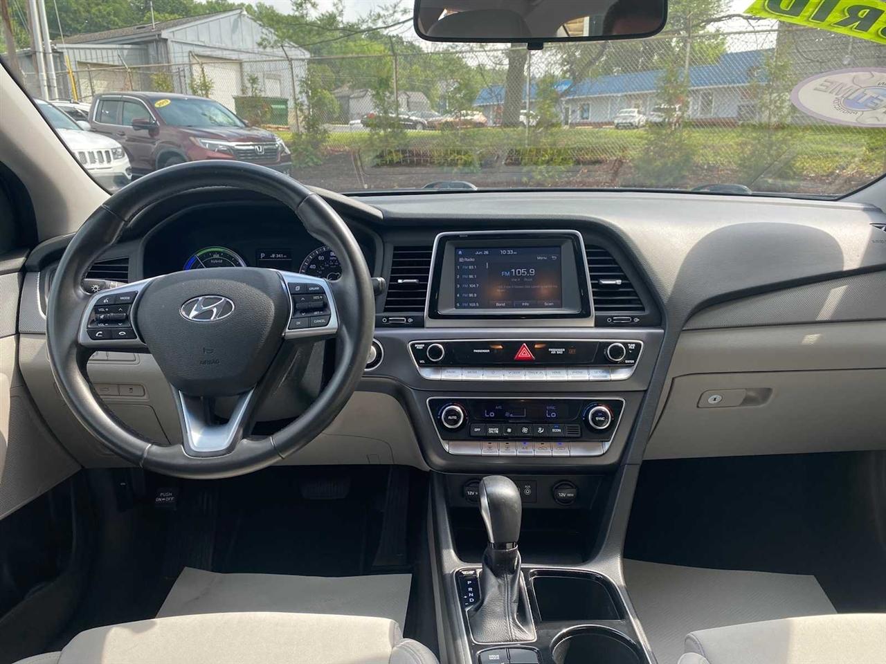 Hyundai Sonata Hybrid SE 2019