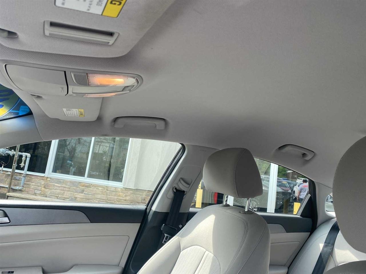 Hyundai Sonata Hybrid SE 2019