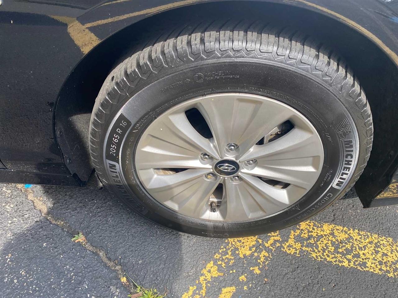 Hyundai Sonata Hybrid SE 2019