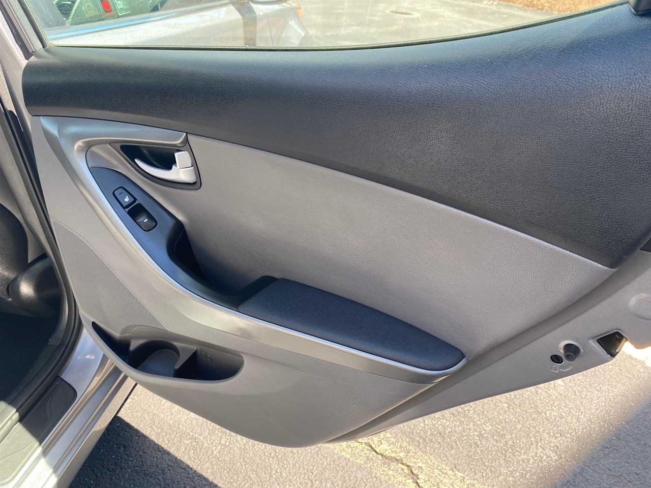 Hyundai Elantra Limited 2014