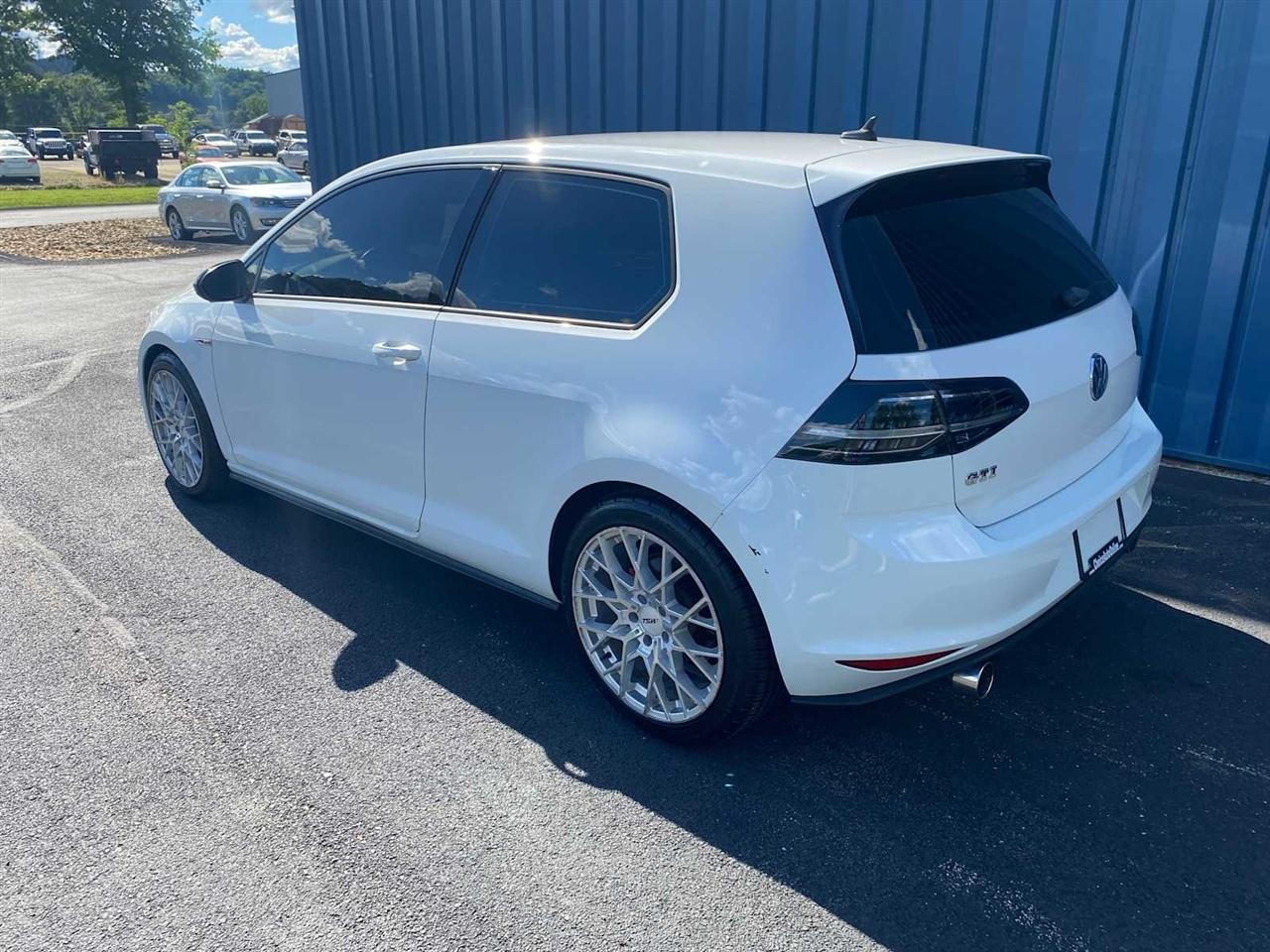 Volkswagen GTI S 6M 2-Door 2015