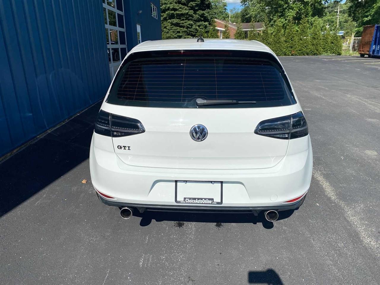 Volkswagen GTI S 6M 2-Door 2015