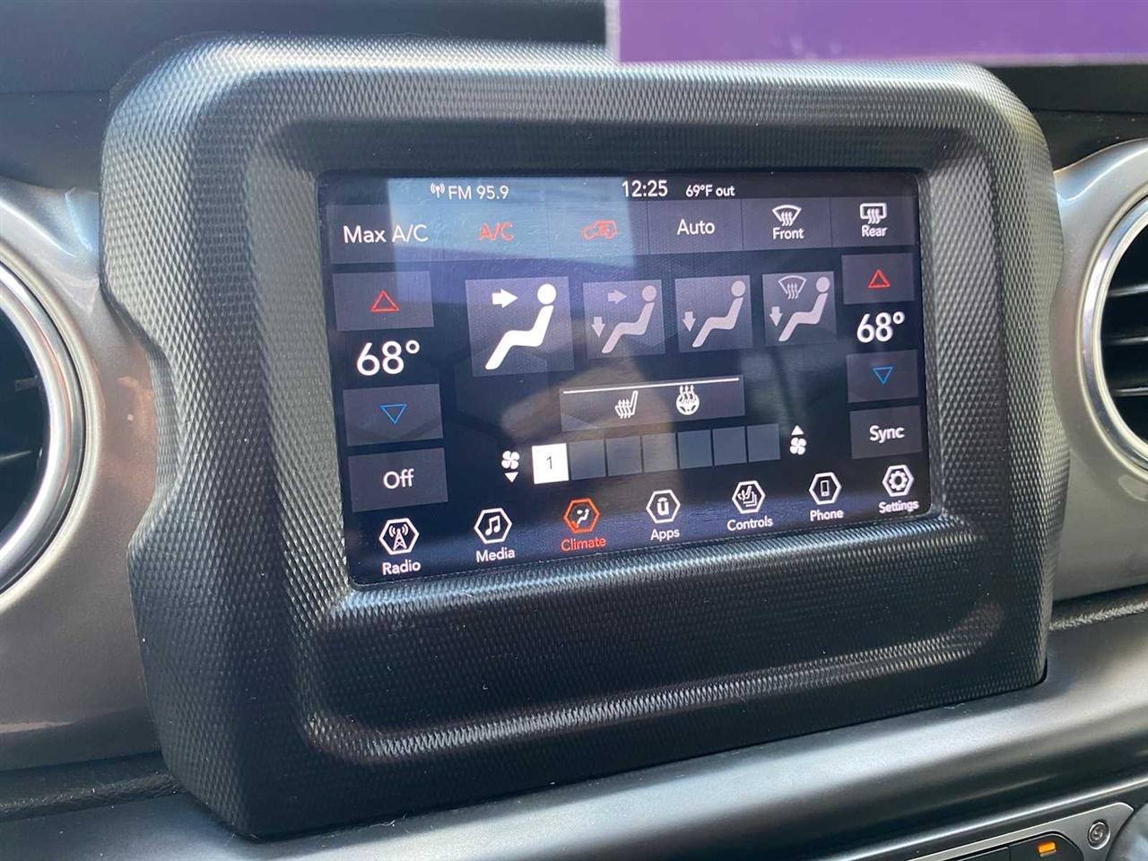 Jeep Wrangler Unlimited Sahara 2018