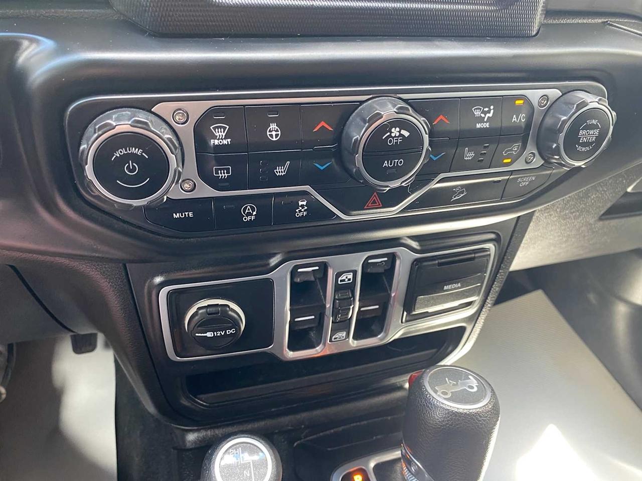 Jeep Wrangler Unlimited Sahara 2018