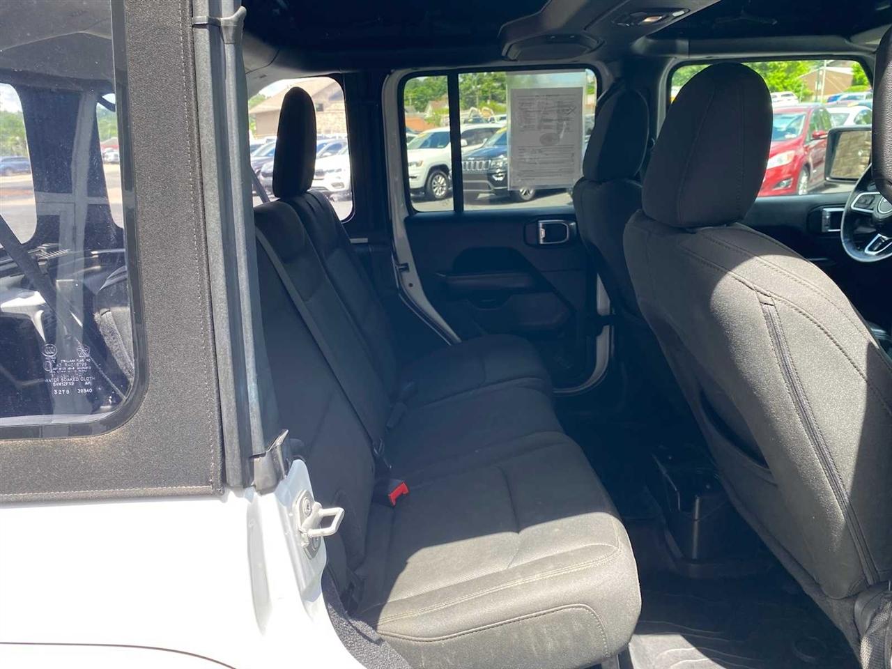 Jeep Wrangler Unlimited Sahara 2018