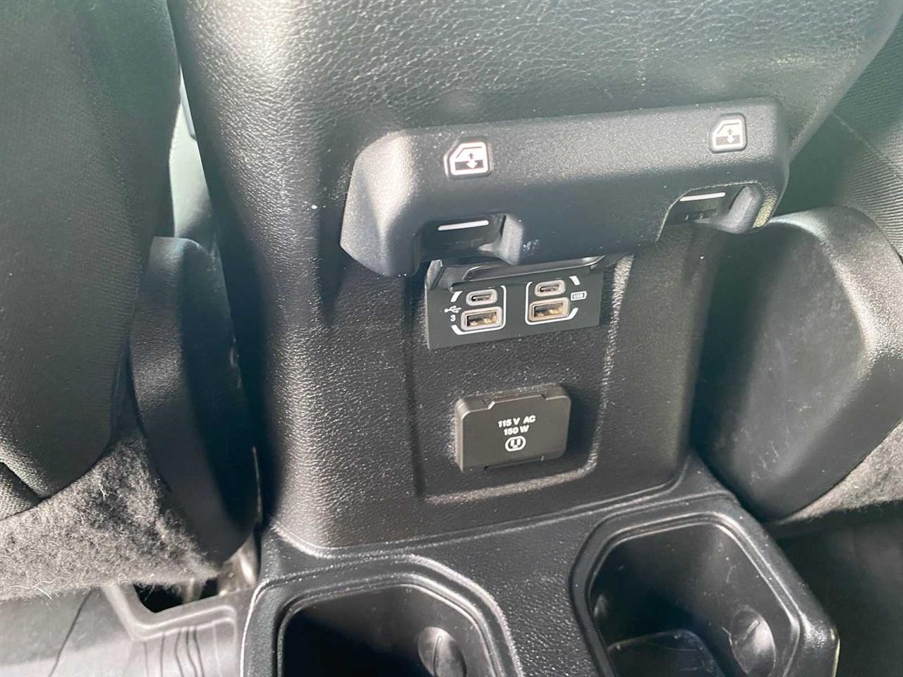 Jeep Wrangler Unlimited Sahara 2018