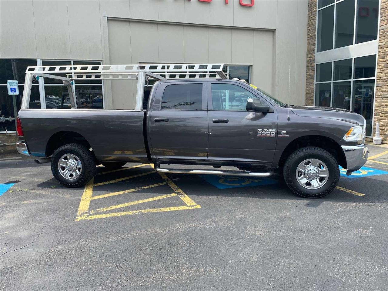 RAM 3500 Tradesman Crew Cab 4WD 2018