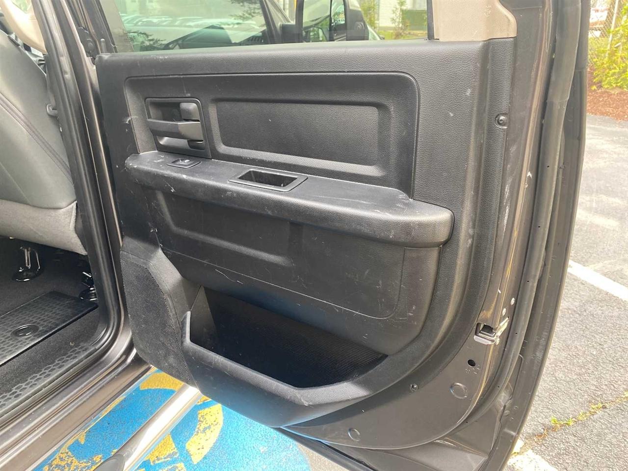 RAM 3500 Tradesman Crew Cab 4WD 2018
