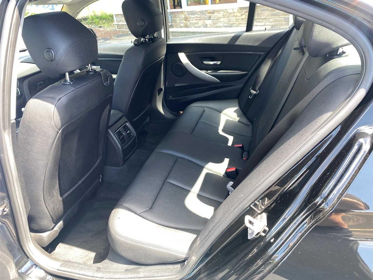 BMW 3-Series 320i xDrive Sedan 2017