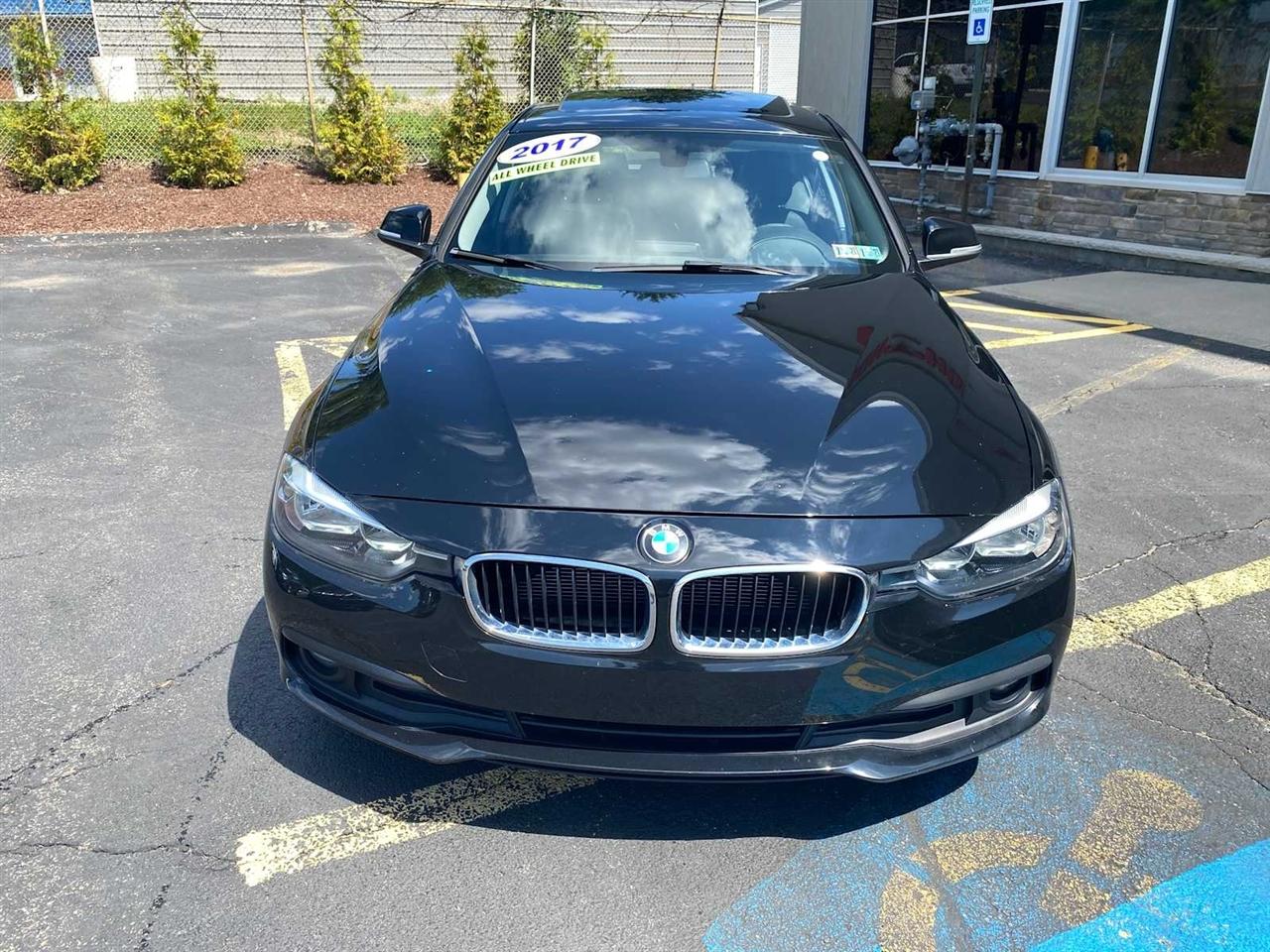 BMW 3-Series 320i xDrive Sedan 2017