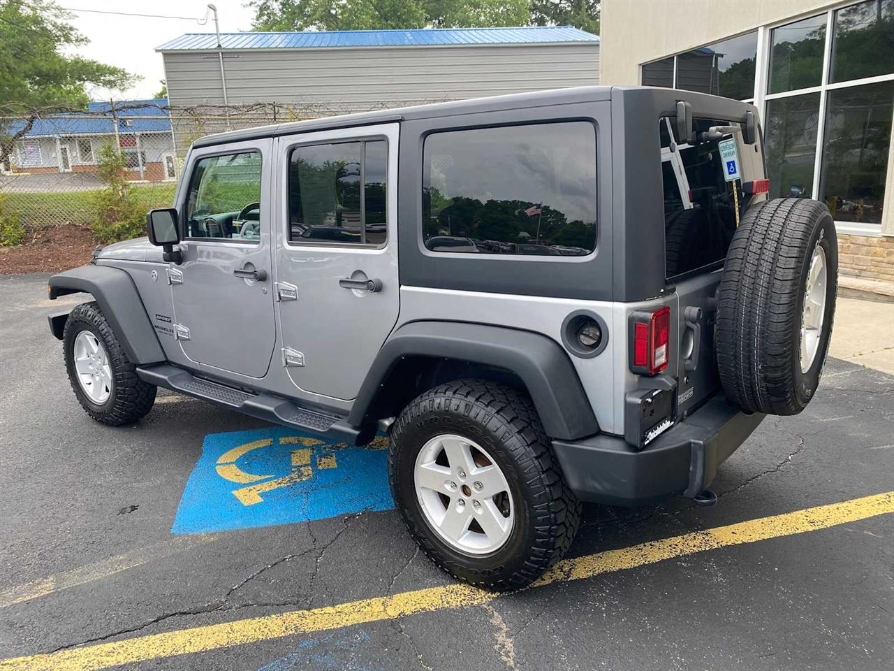 Jeep Wrangler Unlimited Sport 4WD 2017