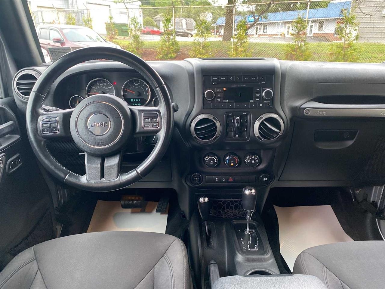 Jeep Wrangler Unlimited Sport 4WD 2017