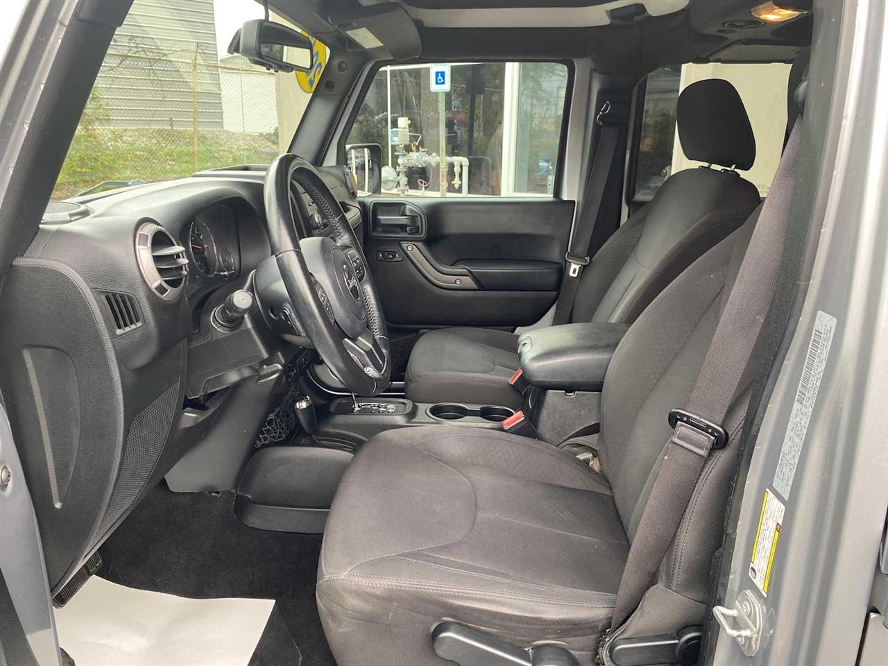 Jeep Wrangler Unlimited Sport 4WD 2017