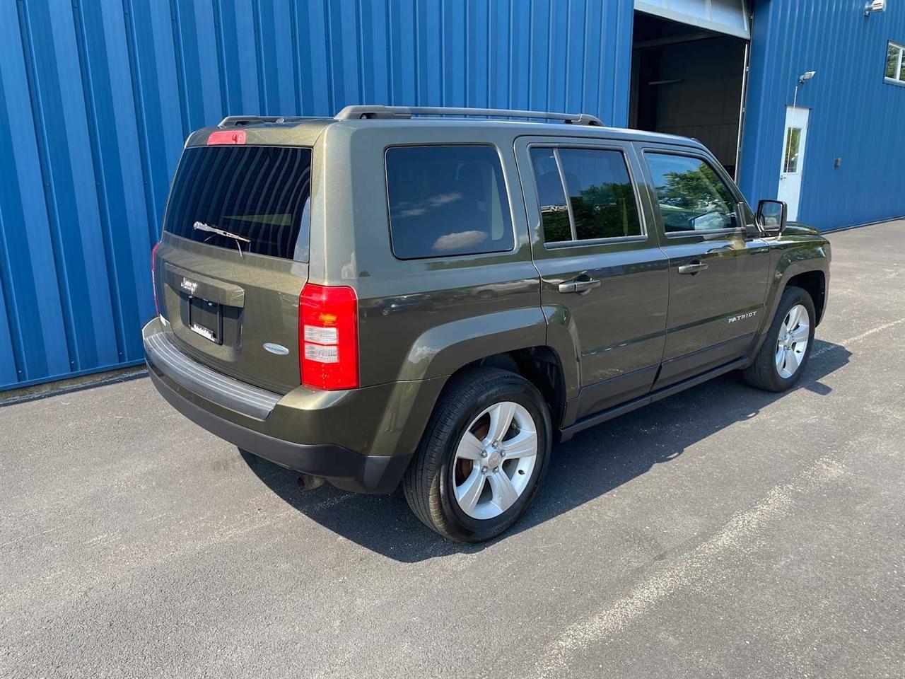 Jeep Patriot Latitude 2WD 2016