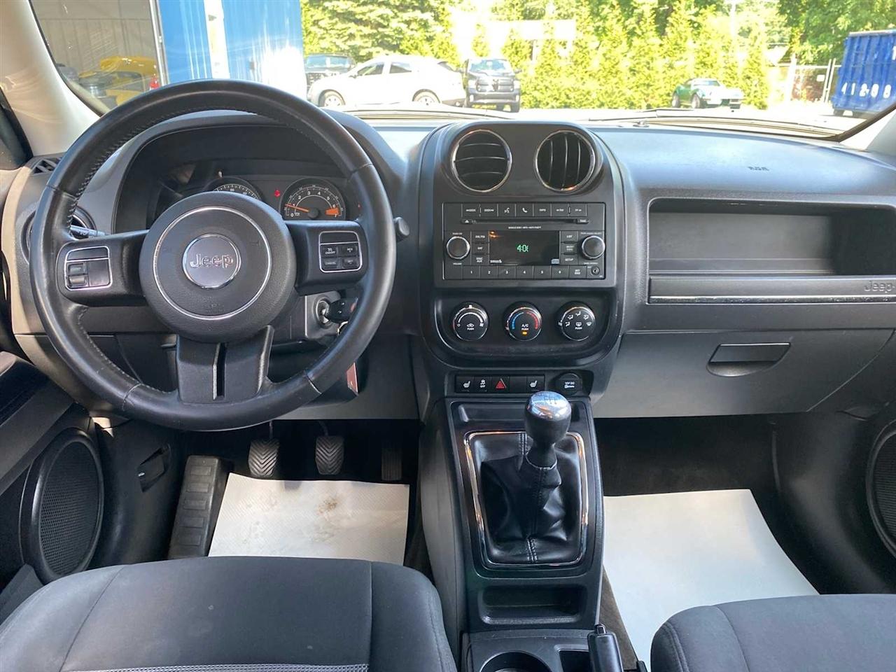 Jeep Patriot Latitude 2WD 2016