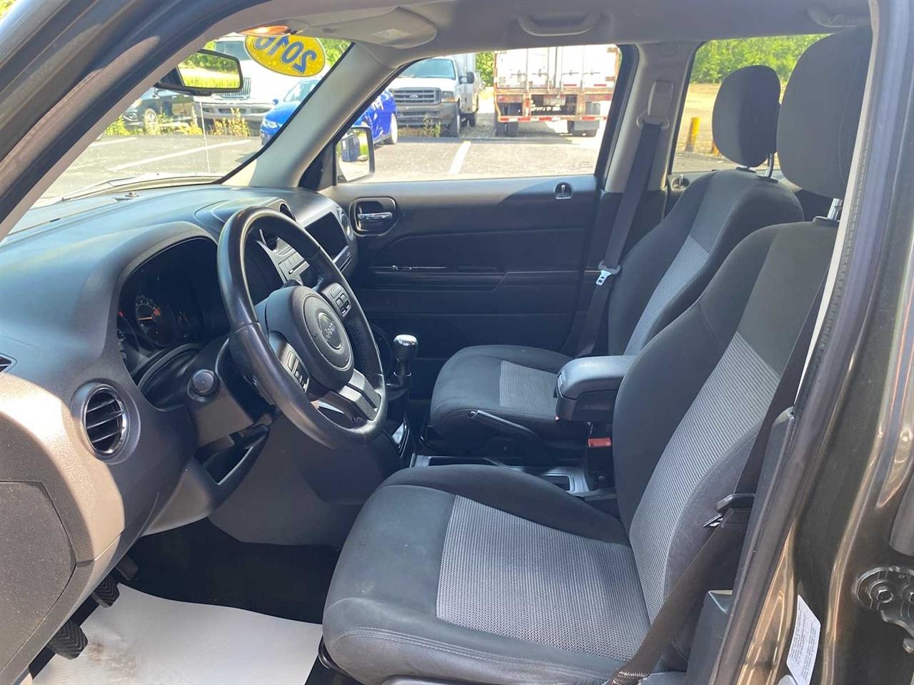 Jeep Patriot Latitude 2WD 2016