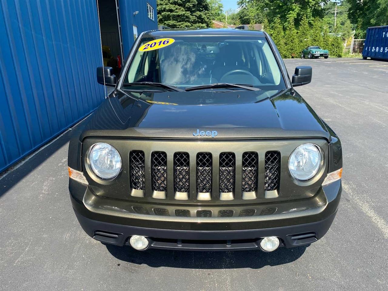 Jeep Patriot Latitude 2WD 2016