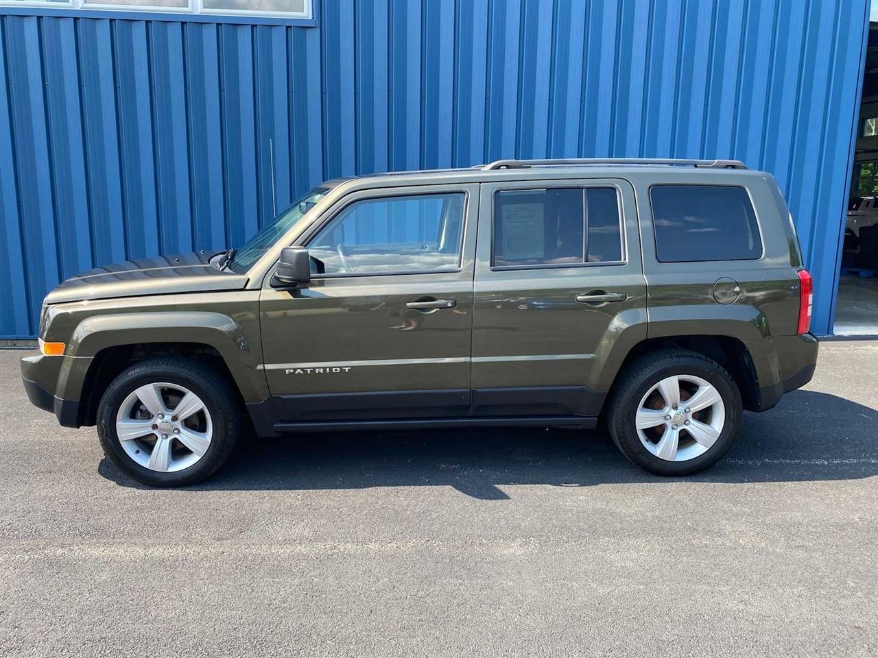 Jeep Patriot Latitude 2WD 2016