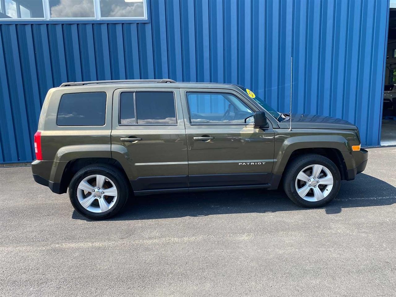 Jeep Patriot Latitude 2WD 2016