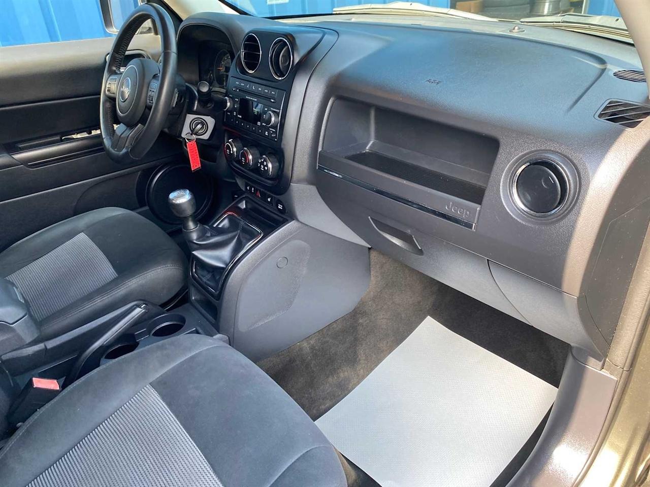 Jeep Patriot Latitude 2WD 2016