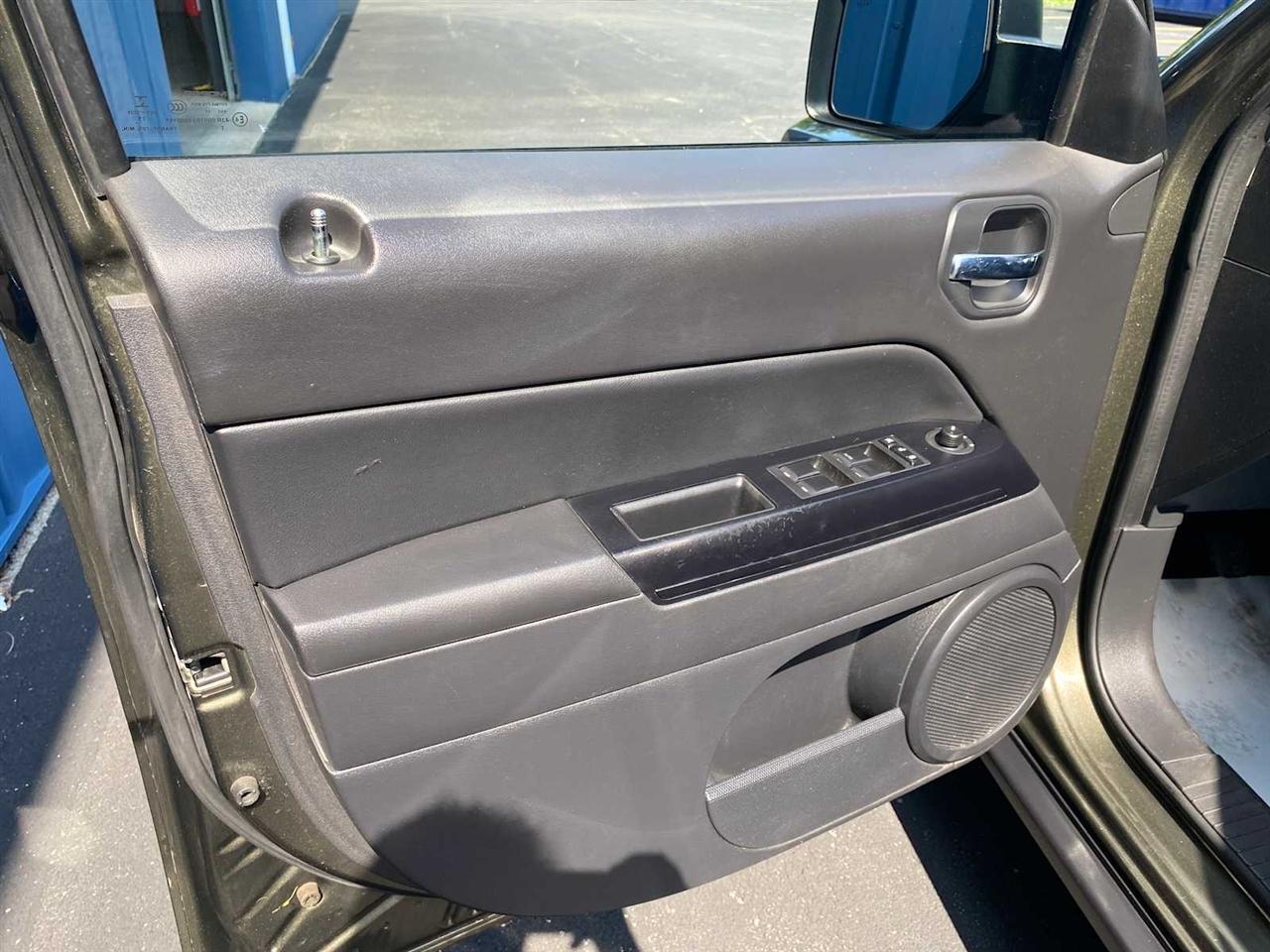 Jeep Patriot Latitude 2WD 2016
