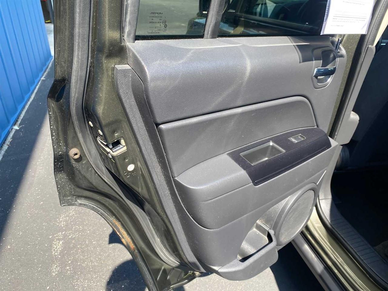 Jeep Patriot Latitude 2WD 2016