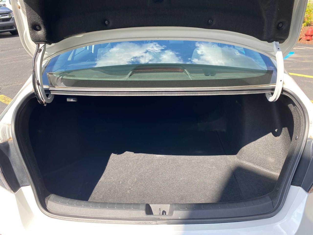 Honda Civic LX Sedan CVT 2022