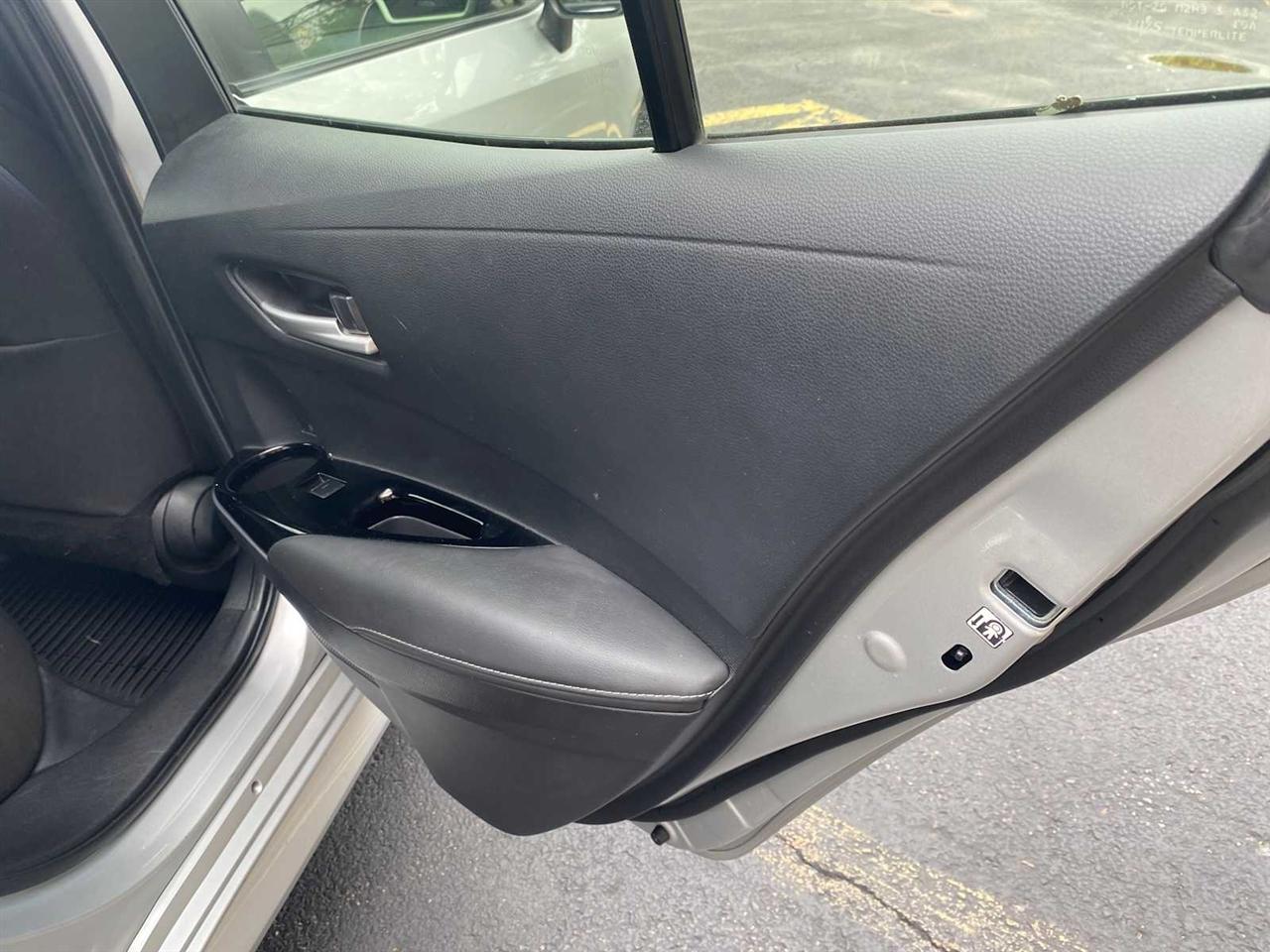 Toyota Corolla SE Hatchback 2020