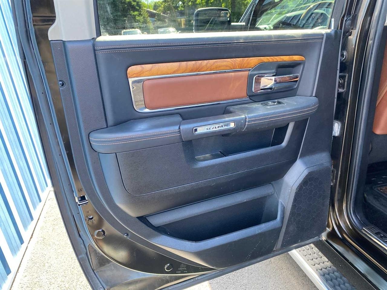 RAM 1500 Laramie Longhorn Edition Crew Cab SWB 4WD 2014