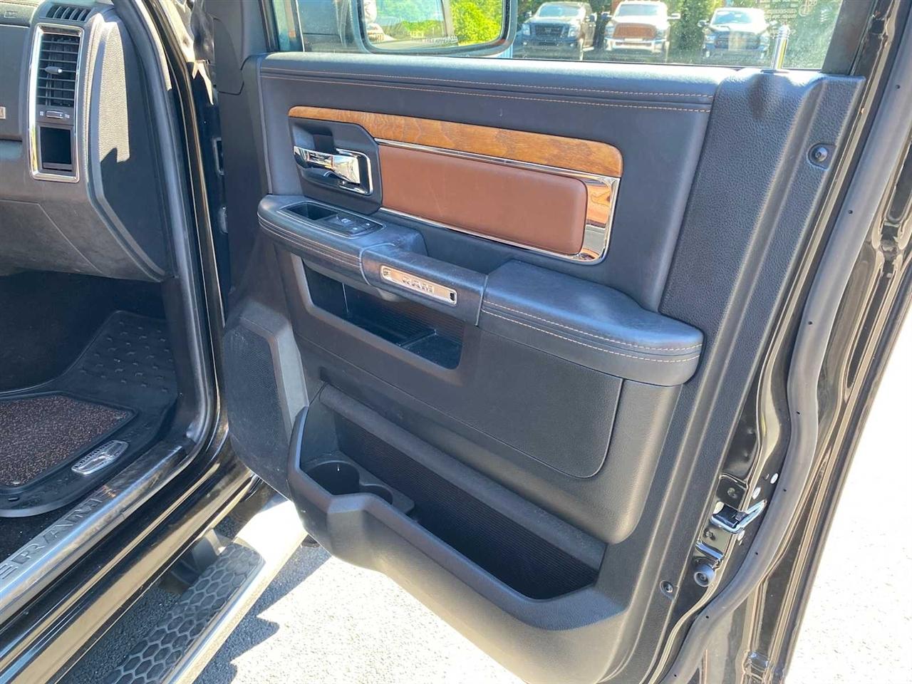 RAM 1500 Laramie Longhorn Edition Crew Cab SWB 4WD 2014
