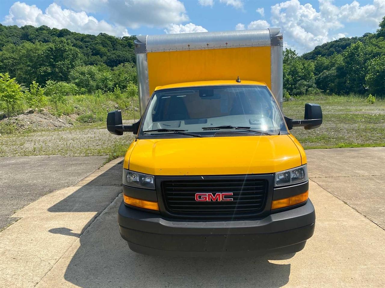GMC Savana G3500 177 in. 2021