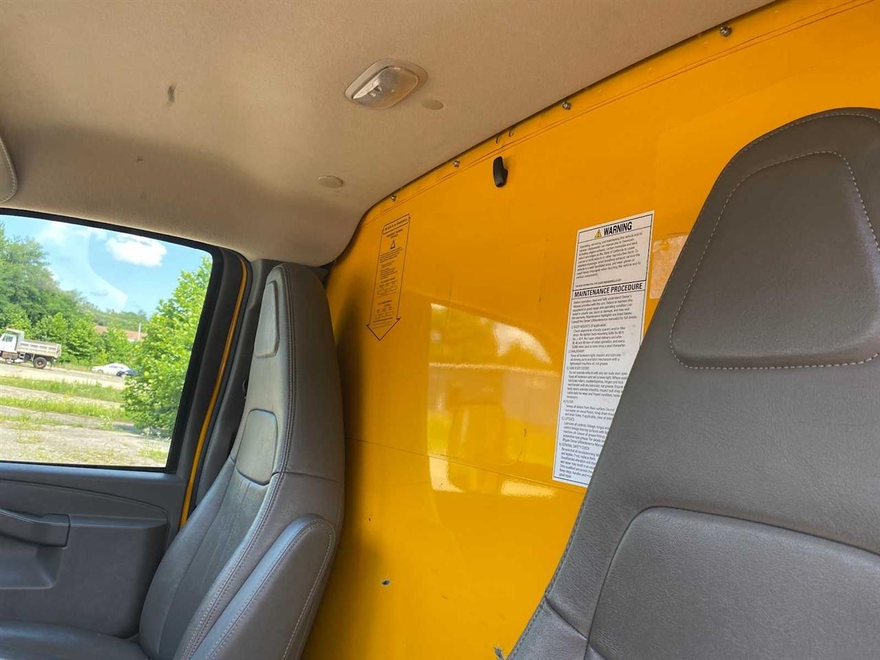 GMC Savana G3500 177 in. 2021