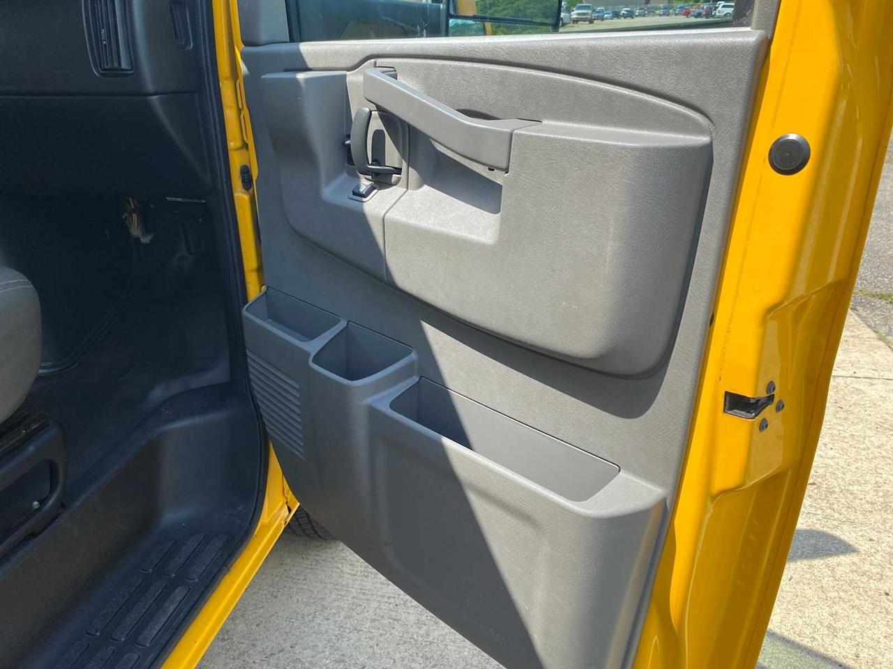 GMC Savana G3500 177 in. 2021