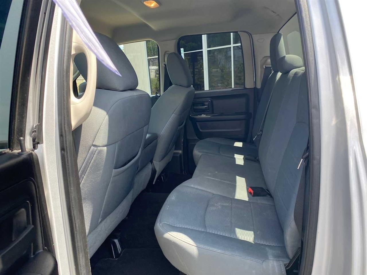 RAM 1500 Express 4x4 Quad Cab 6'4" Box 2013