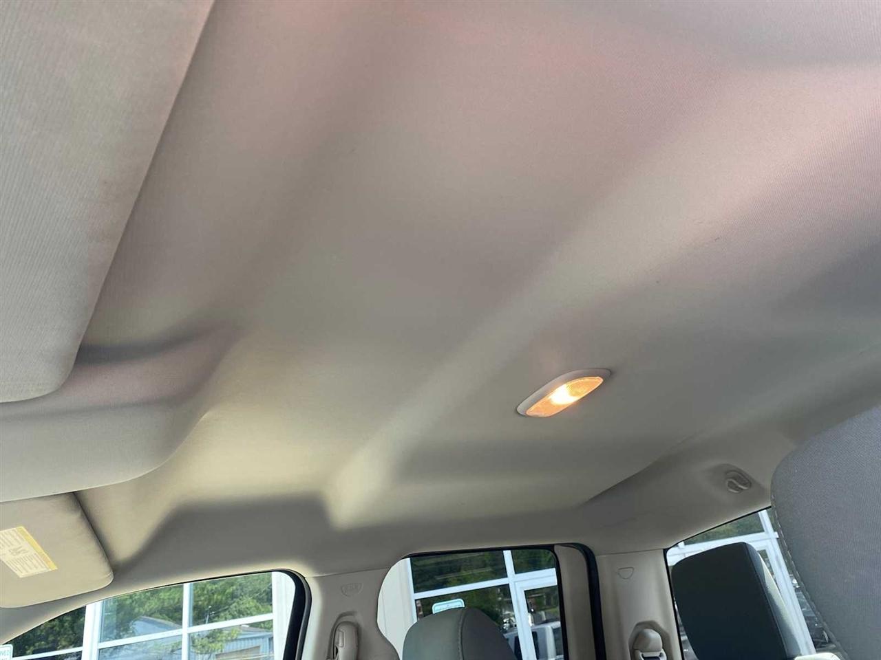 RAM 1500 Express 4x4 Quad Cab 6'4" Box 2013