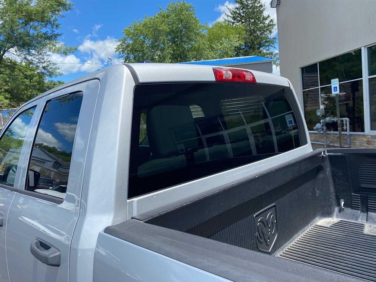 RAM 1500 Express 4x4 Quad Cab 6'4" Box 2013