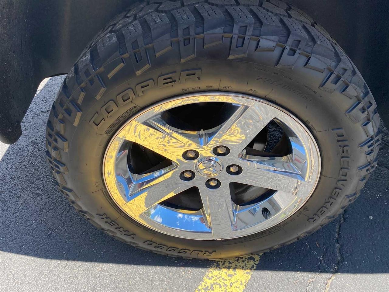 RAM 1500 Express 4x4 Quad Cab 6'4" Box 2013