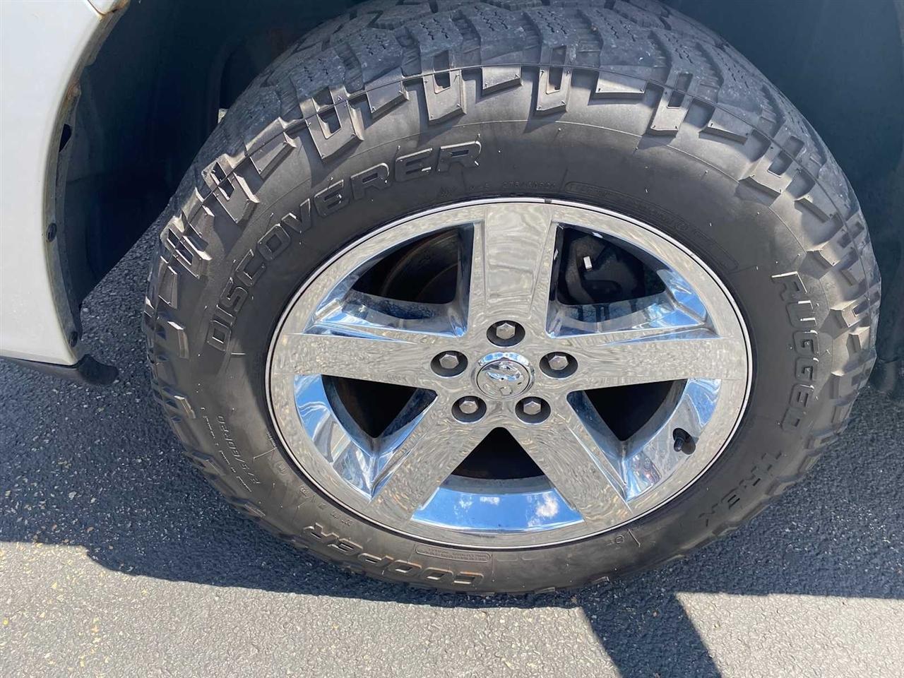 RAM 1500 Express 4x4 Quad Cab 6'4" Box 2013