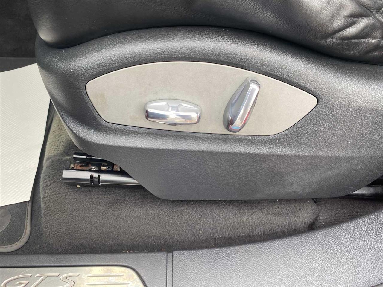 Porsche Cayenne GTS 2013