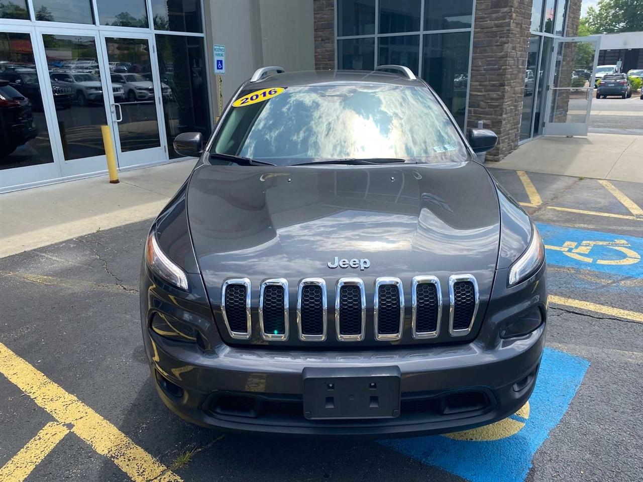 Jeep Cherokee Latitude 4WD 2016
