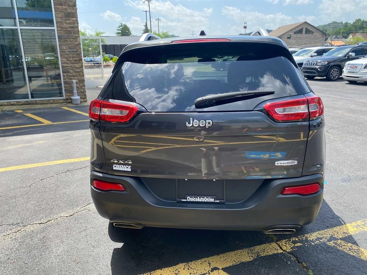 Jeep Cherokee Latitude 4WD 2016